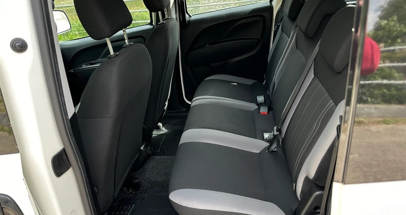 Fiat Doblo cena 39900 przebieg: 249000, rok produkcji 2016 z Wrocław małe 211